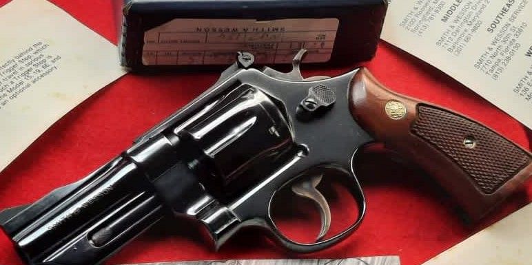 Smith and Wesson Model 27-2 3.5" with original box and grips!