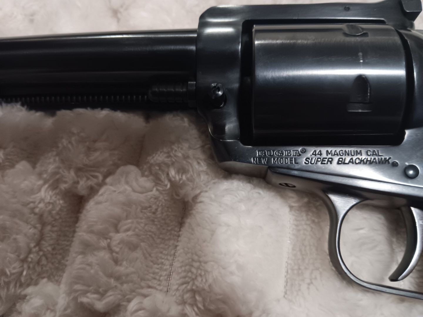 Ruger .44 Magnum New Model Super Blackhawk 3