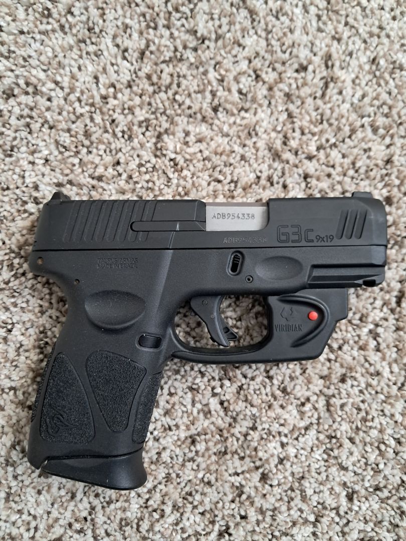 Taurus G3C 9mm w/ 3 mags, carbon holster and laser  2