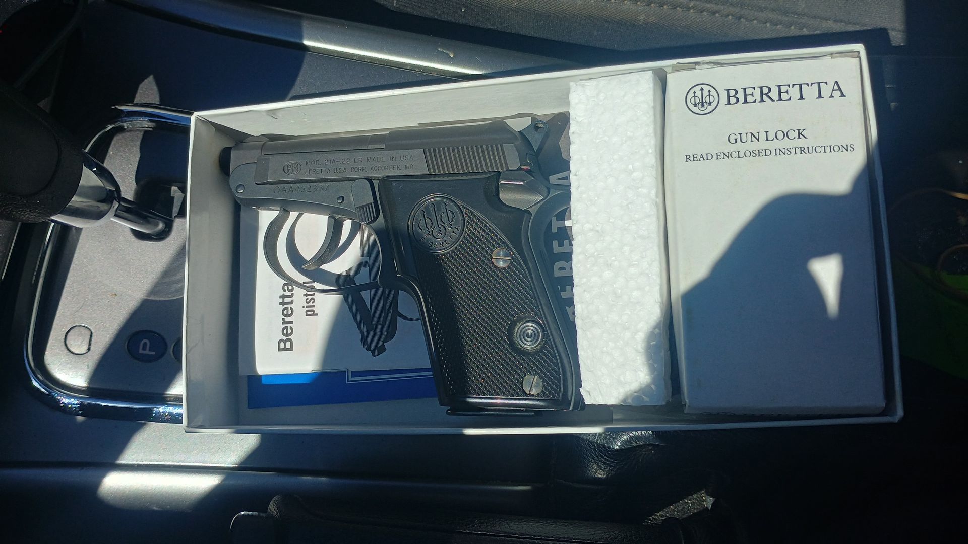 Beretta 21A Bobcat 22LR 3mags