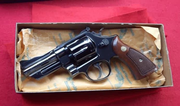 Smith and Wesson Model 27-2 3.5" with original box and grips! 3