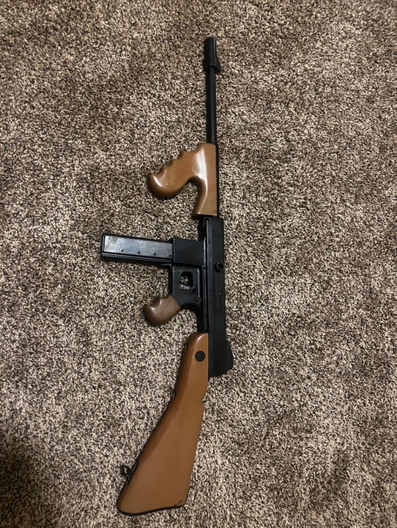 Volunteer Enterprises Commando Mark 45 (Tommy gun)