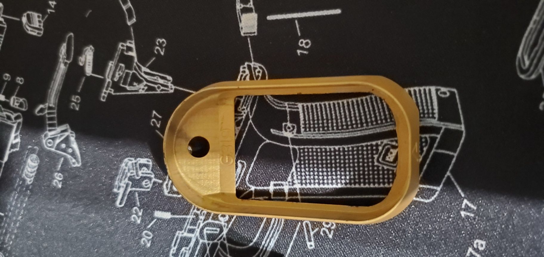 Glock 19 Agency Extended Magwell. 4