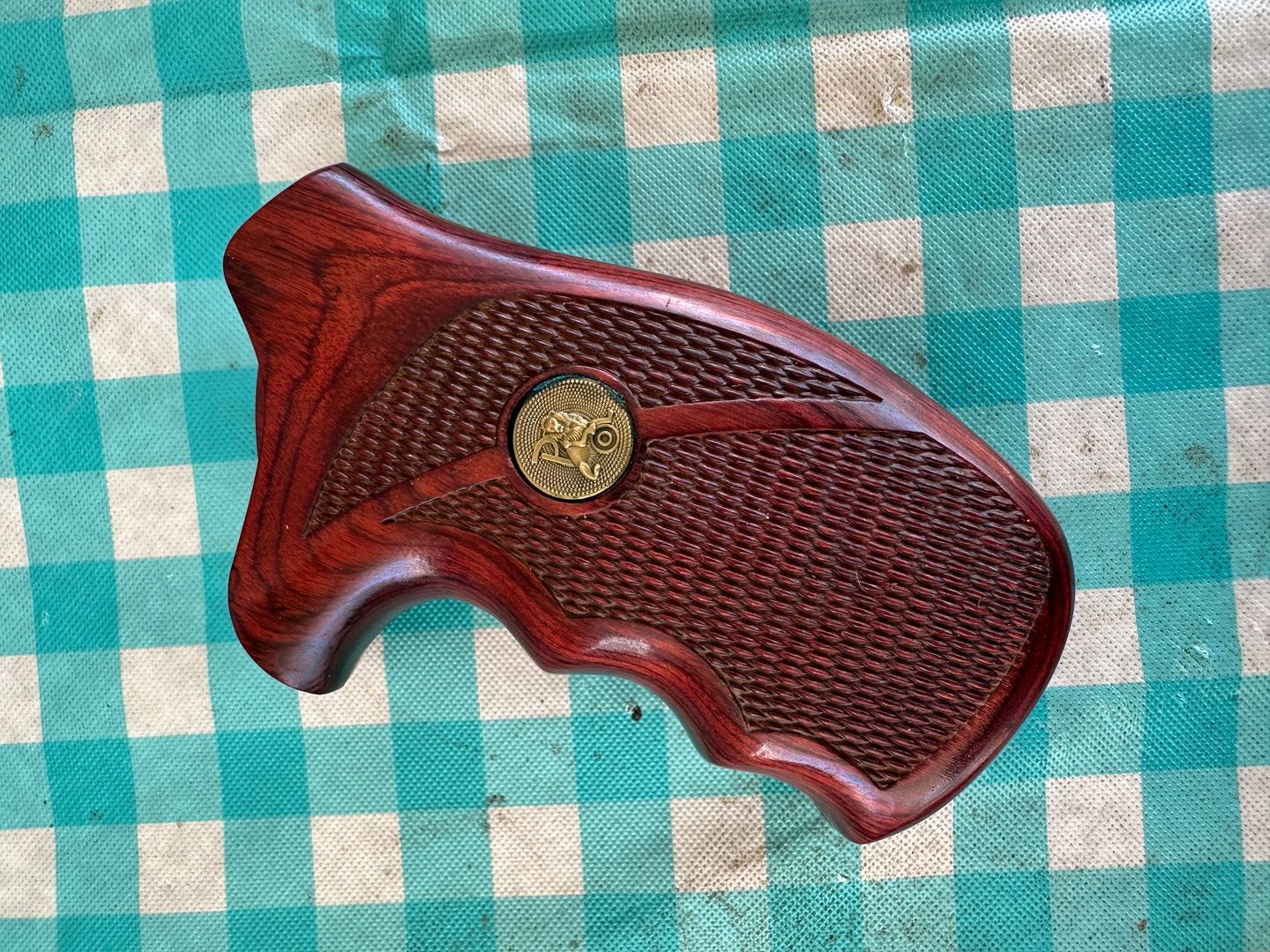 S&W combat grips lrg fr rnd butt 2