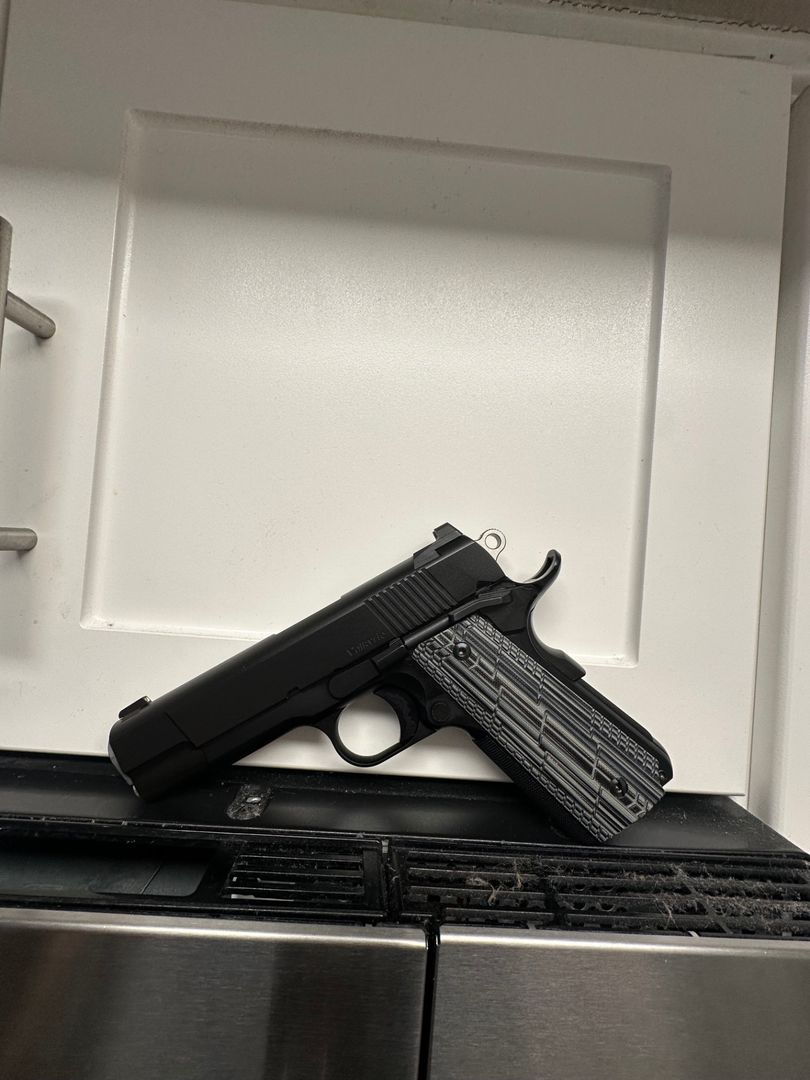 Dan Wesson Valkyrie  2