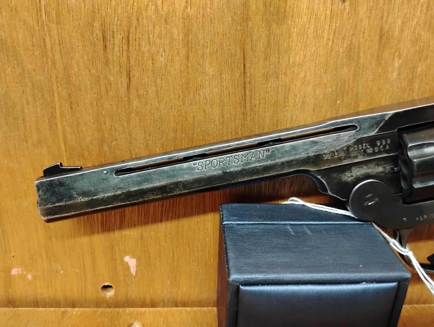 Harrington & Richardson - 999 Sportsman 22LR Top Break Vented Barrel Revolver 3