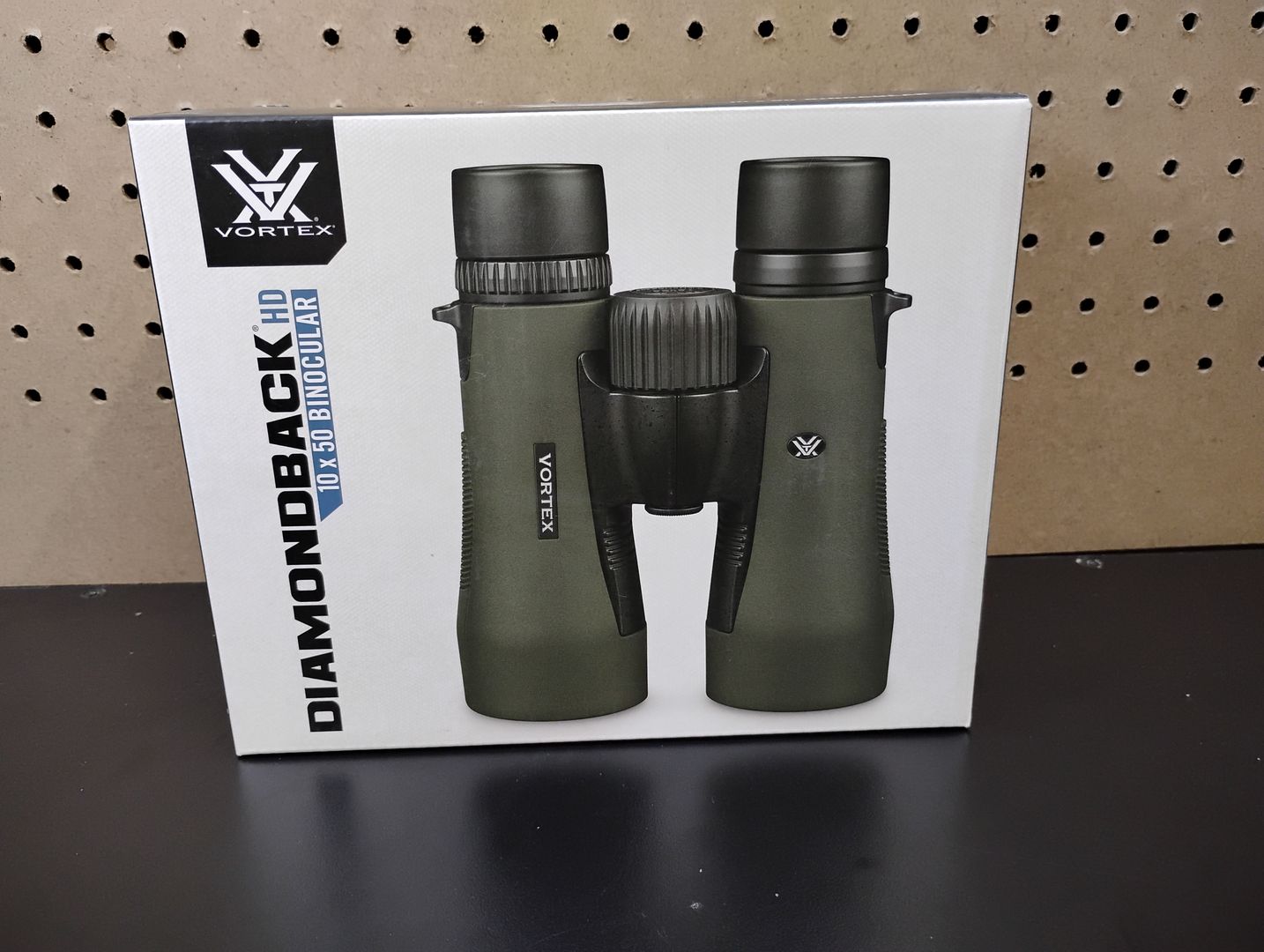 ***SOLD*** Vortex Diamondback HD Full Size Binoculars - 10x50 (NEW)