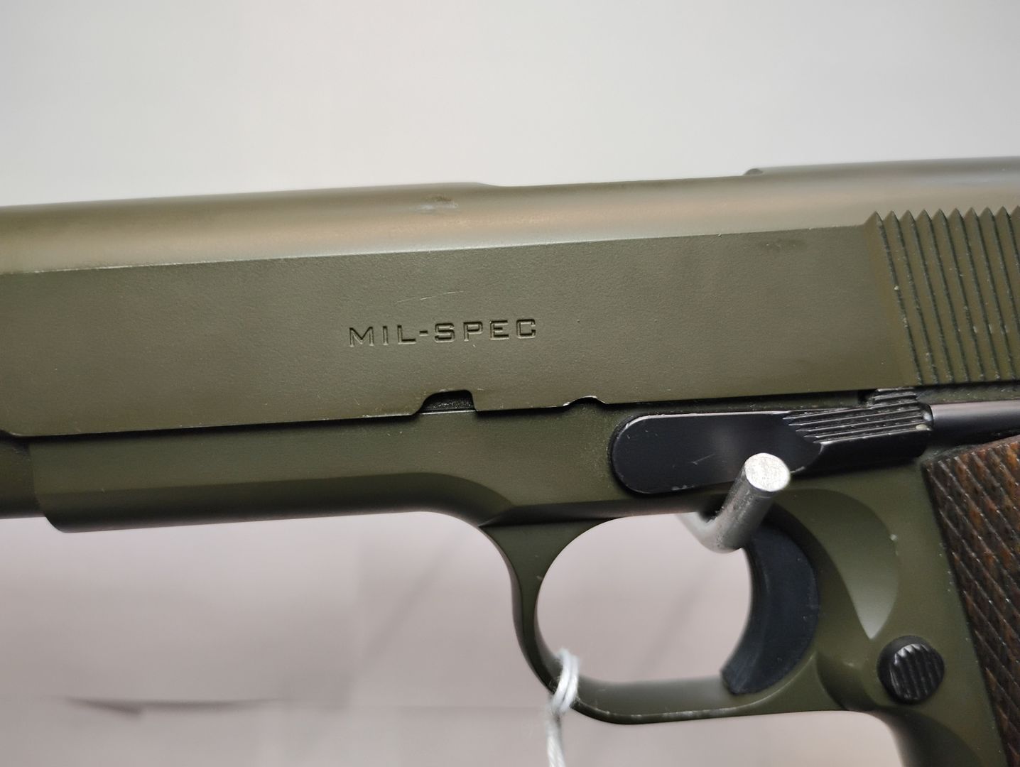 Springfield Armory 1911 Mil-Spec .45 ACP 4