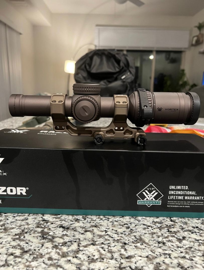 New Vortex Razor Gen II E 1-6 VMR-II MRAD Includes Badger COMM 1.7 30mm tan