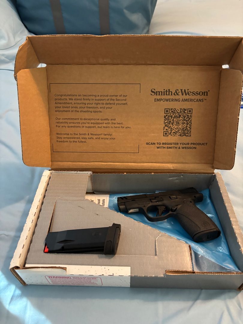 Smith and Wesson Bodyguard 2.0 with ported barrel 2