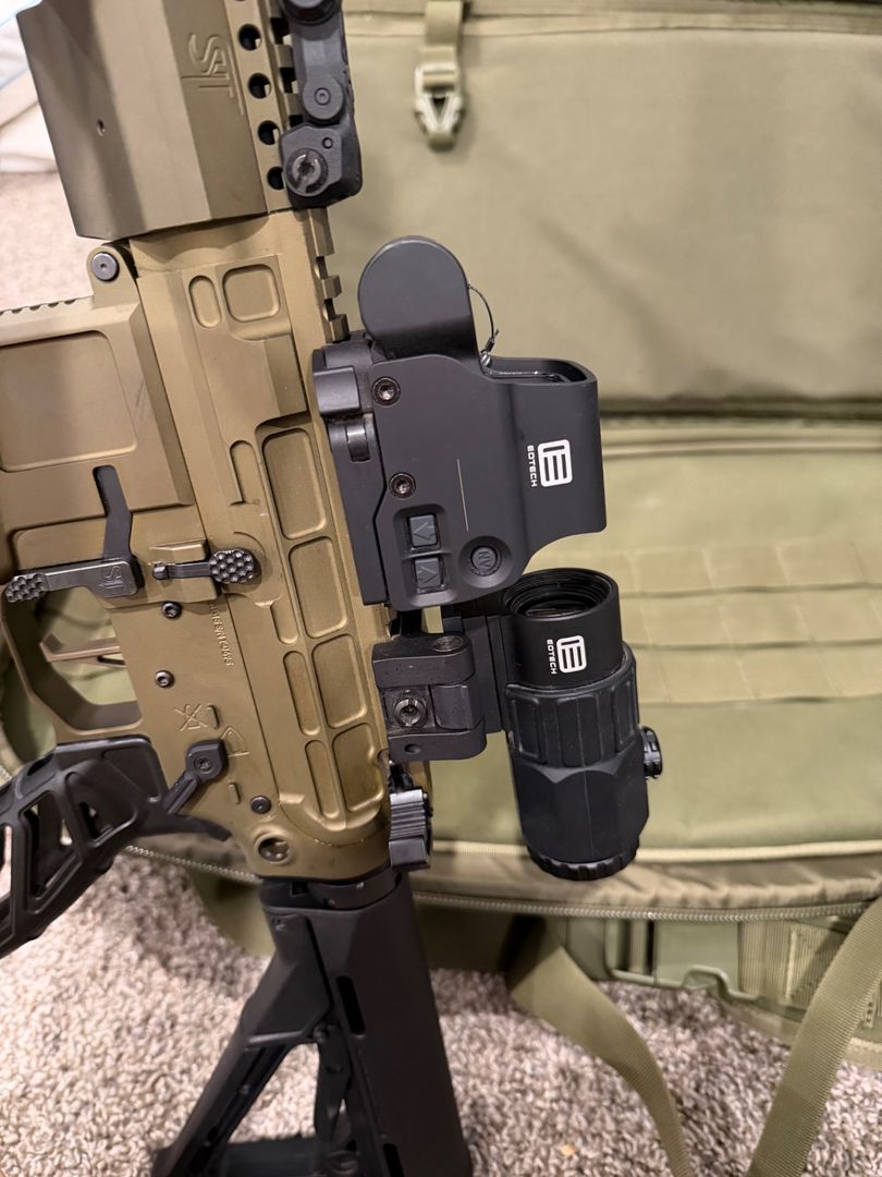 Eotech holographic sight and 5x magnifier  3