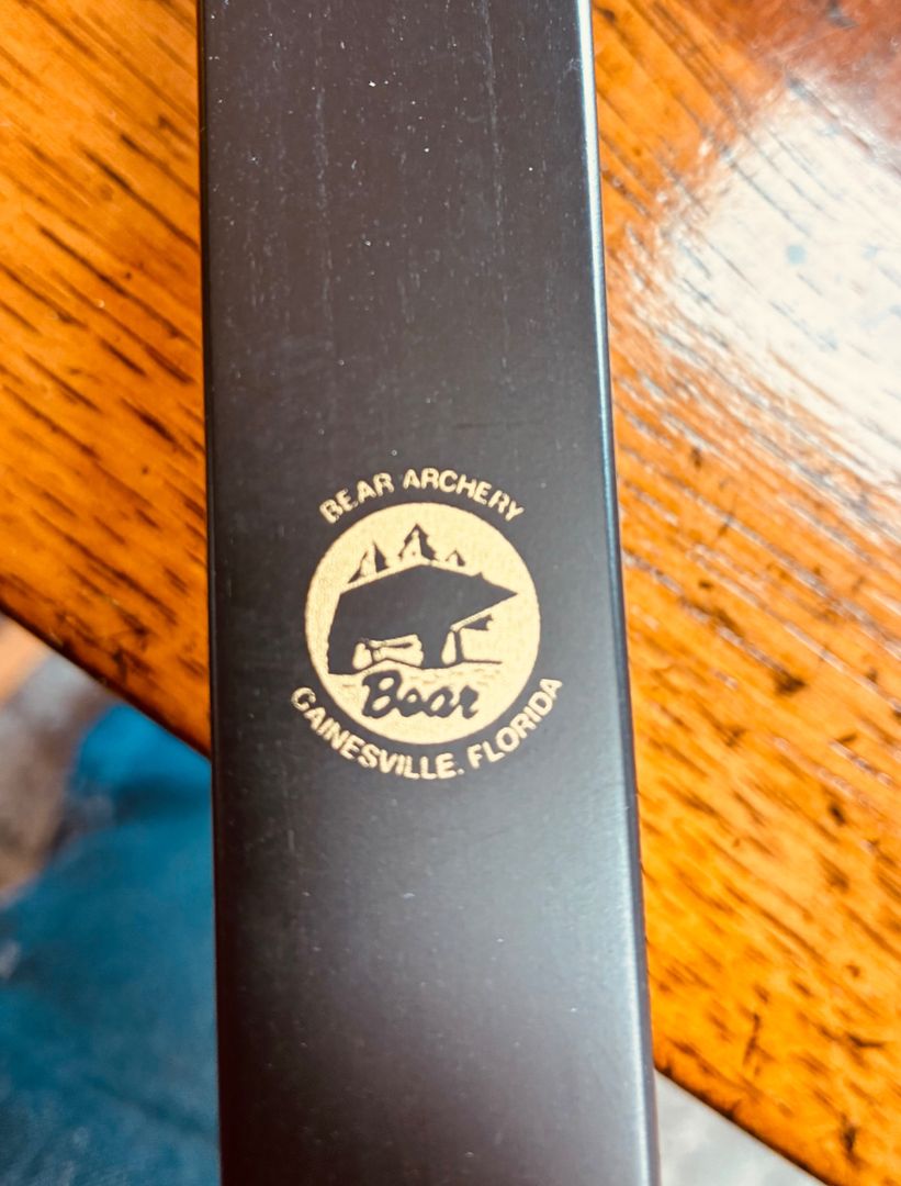 BEAR MONTANA LONGBOW – LH 35# @ 28”, 64” – LIKE NEW 5