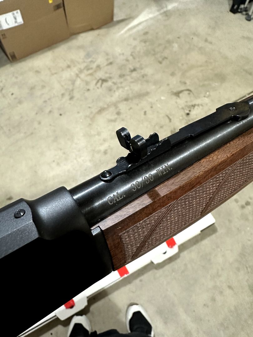 New in Box Henry 30-30 H009 Lever Action 20" Barrel 2
