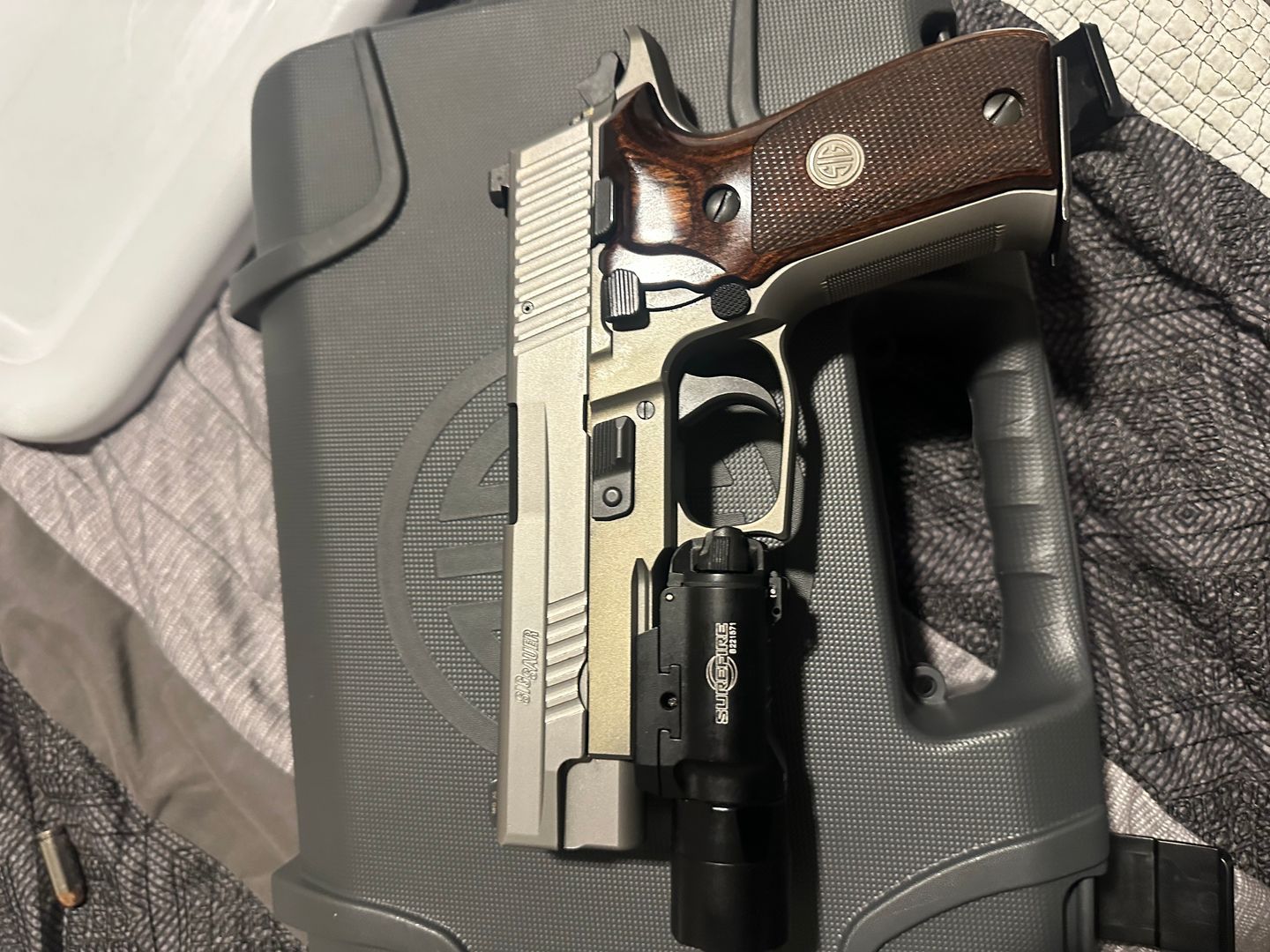 Sig Sauer P-226 ASE *sold* 3