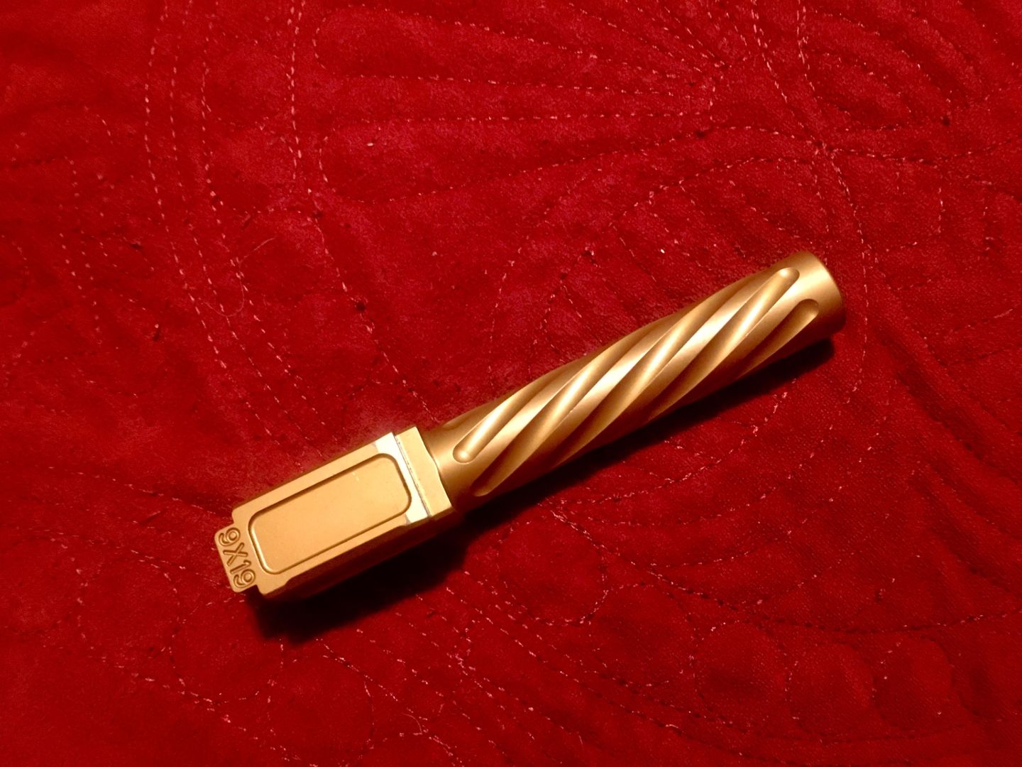 Shadow Systems MR920 Elite Gold TiN Spiral Glock 19 Barrel  3