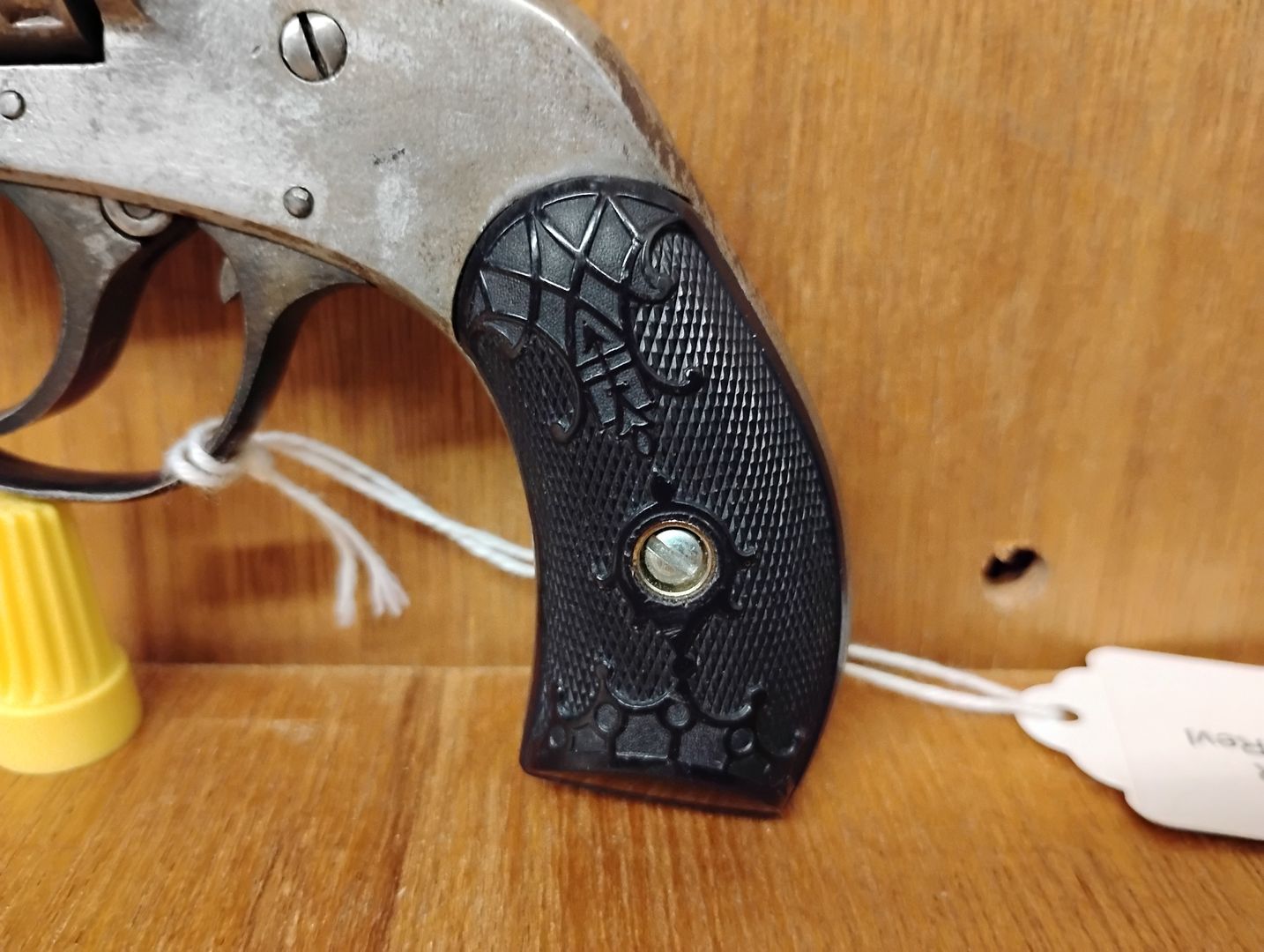 Harrington & Richardson - Victor 22LR / SHORT Revolver 4