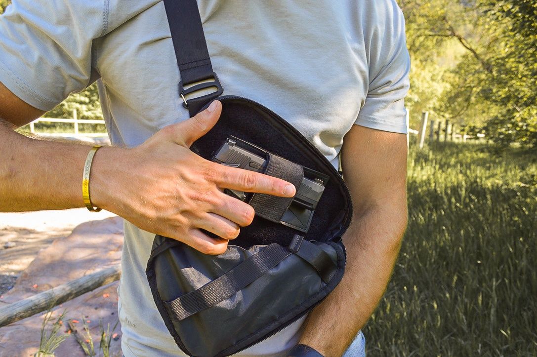 Conceal Carry Shoulder Bag 3