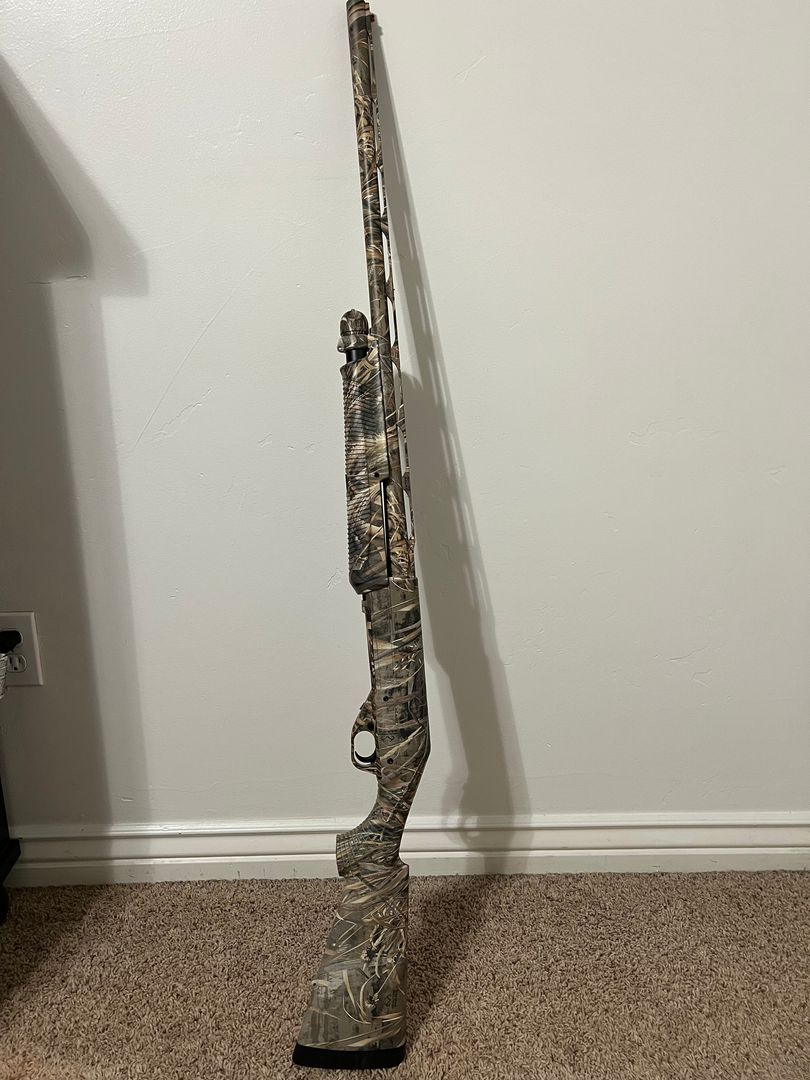 Benelli NOVA 12 Gauge RealTree Max-5 2