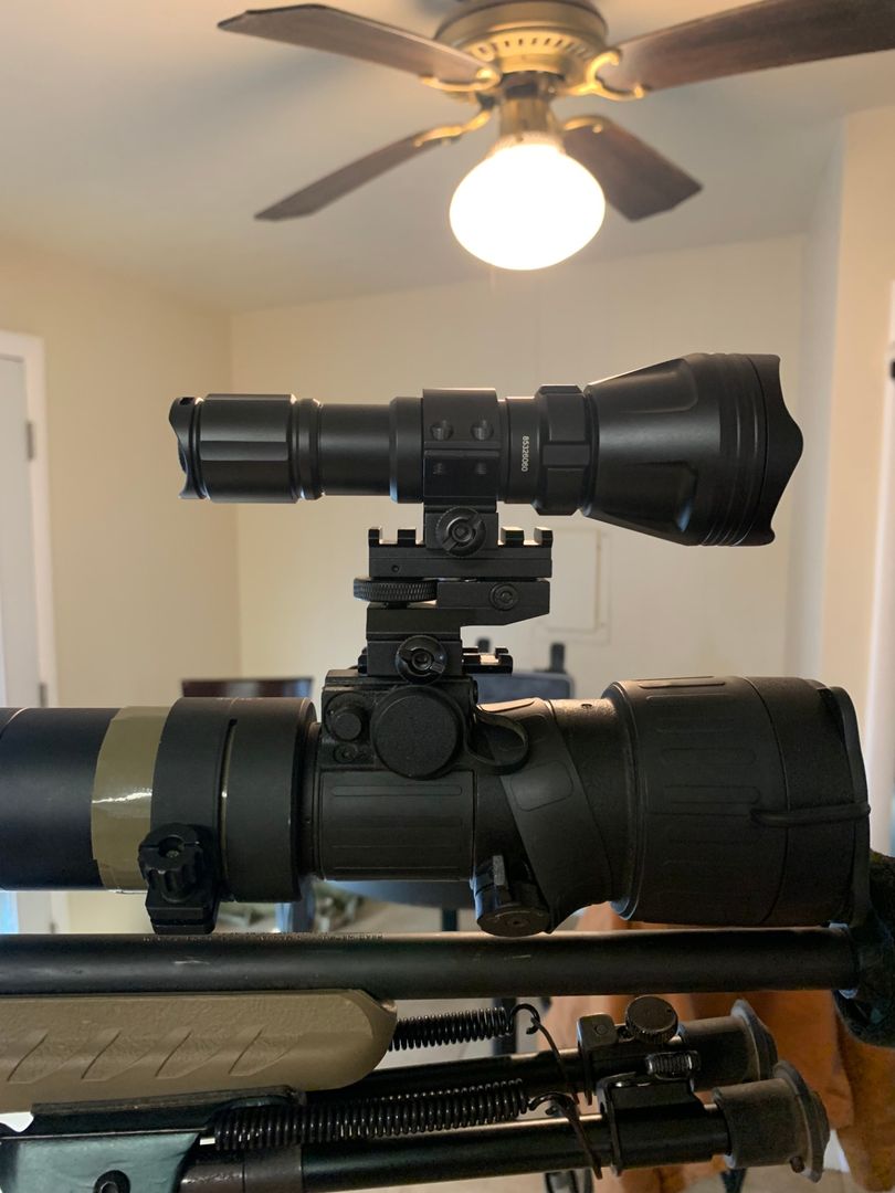 AN PS-22 Night Vision Scope and IR Light  2